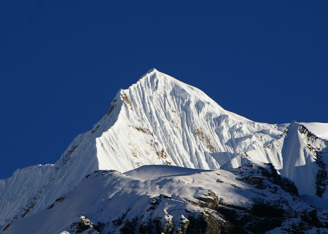 Singu Chuli Climbing
